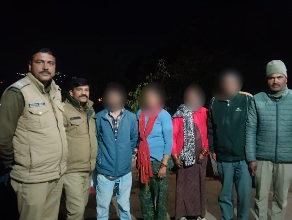 द्वाराहाट से लापता मानसिक रुप से अस्वस्थ युवती को पुलिस ने 07 घंटे के भीतर मोहान से किया बरामद।