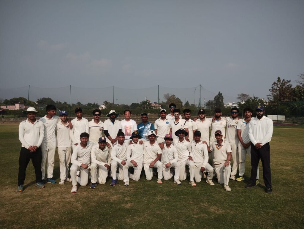 लगातार बेहतर प्रदर्शन कर रानीखेत क्रिकेटर्स की टीम ने 87 रन से मेहरा स्पोर्ट्स एकेडमी पर जीत हासिल की।