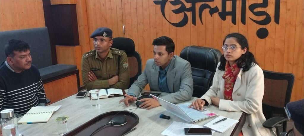 कुकिंग गैस सप्लाई को लेकर जिलाधिकारी ने ली बैठक, गैस एजेंसियो को दिए निर्देश, हेल्पलाइन नंबर जारी।