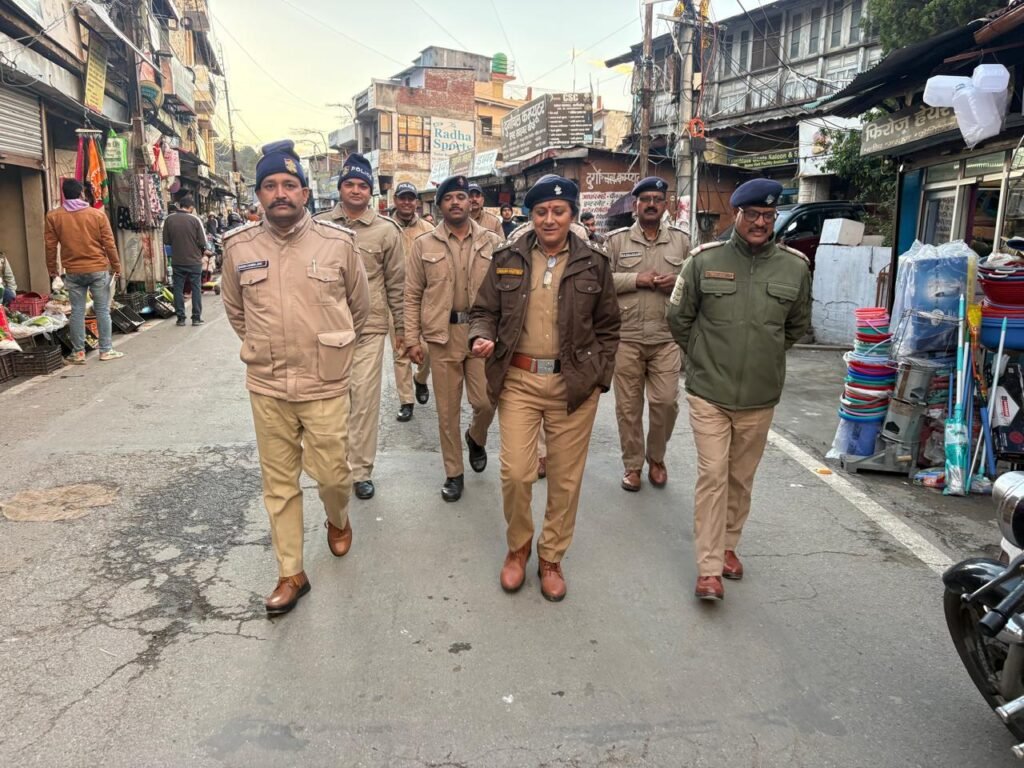 रानीखेत समेत पूरे अल्मोड़ा जिले में पुलिस का सघन चेकिंग: 88 चालान, 2 वाहन जब्त