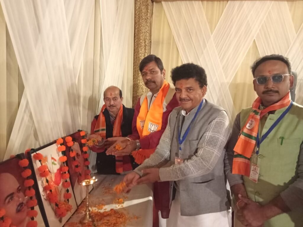 रानीखेत में भाजपा का दो दिवसीय प्रशिक्षण महा अभियान हुआ संपन्न, कार्यकर्ताओ को विभिन्न विषयों की दी जानकारी।