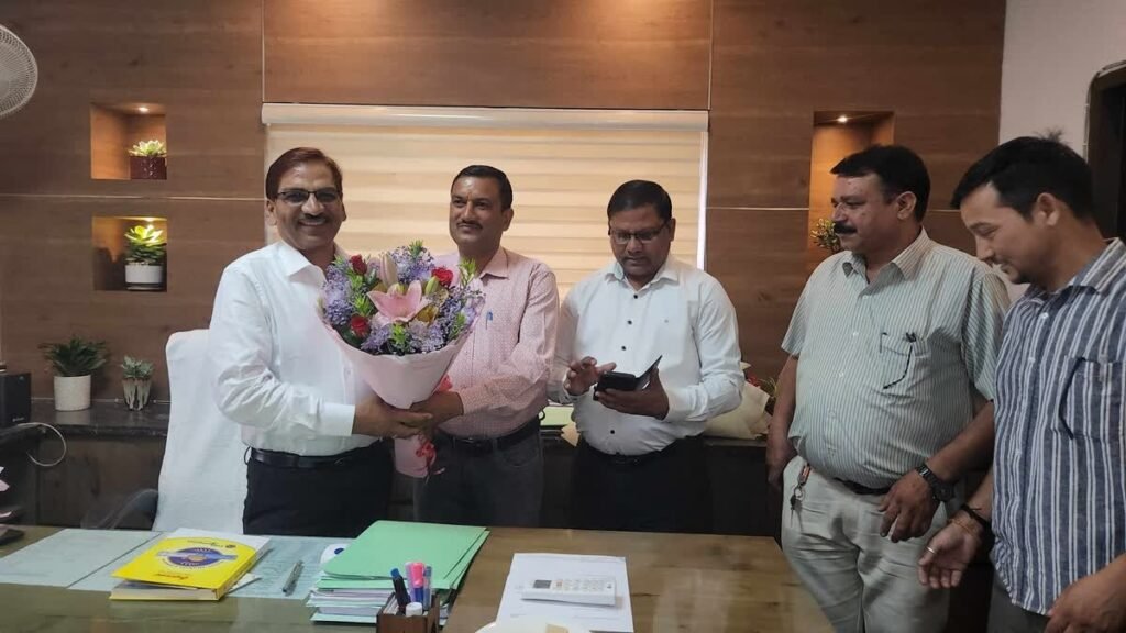 उद्यान निदेशालय चौबटिया को 26 साल बाद मिला अपना स्थायी निदेशक, देहरादून में संभाला कार्यभार।