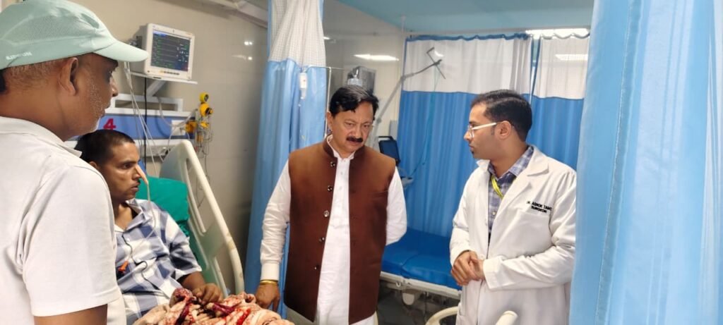 पुराने उपकरणों को NICU के कक्ष में लगवाकर विधायक ने किया जनता को गुमराह, NICU के लोकार्पण पर करन माहरा ने उठाये सवाल।
