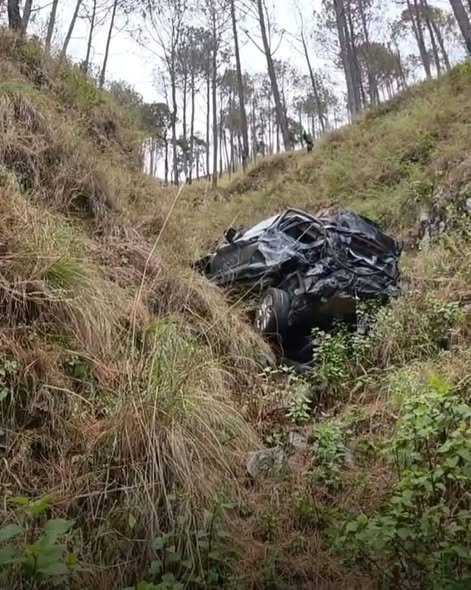 4 दिन से लापता भतरौजखान थाने के आरक्षी का शव गहरी खाई में मिला, कार के दुर्घटनाग्रस्त होने से मौत