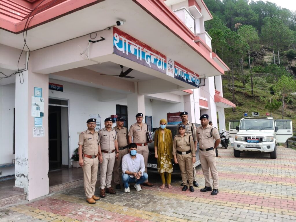 दन्या में ससुर की हत्या के आरोपी दामाद और बेटी जम्मू-कश्मीर से हुए गिरफ्तार, अल्मोड़ा पुलिस को मिली बड़ी सफलता।