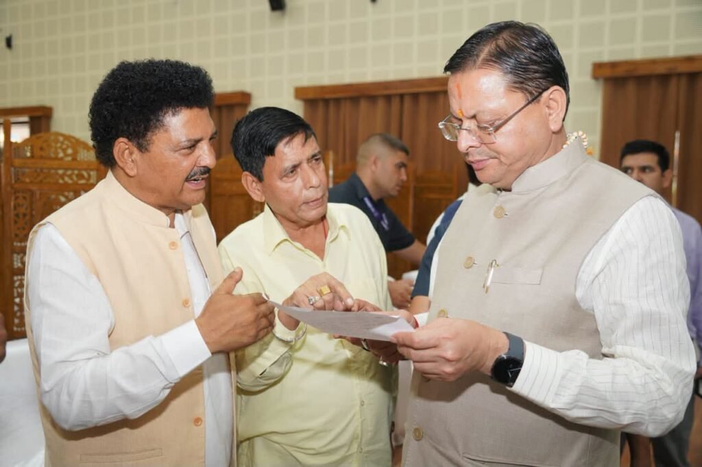 रानीखेत से शिफ्ट नहीं होगा लोक निर्माण विभाग का कार्यालय, विधायक नैनवाल ने मुख्यमंत्री से मुलाकात कर क्षेत्रीय जनता को दिलाया भरोसा।
