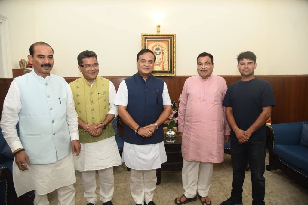 अल्मोड़ा के युवा इनोवेटर रवि टम्टा की फ्लाइंग कार ‘हैपिडा स्काईनेक्स’ को मिला केंद्रीय मंत्री गडकरी का प्रोत्साहन