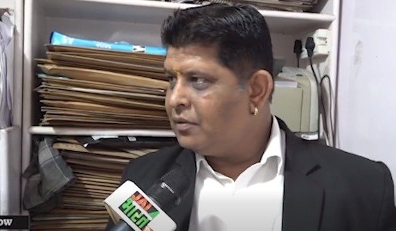 ‘आर्य’ जाति SC सूची में नहीं, तो राहुल पर SC/ST एक्ट में FIR कैसे? राहुल गांधी पर दर्ज एफआईआर को अधिवक्ता ने बताया फर्जी, दावे ने मचाई सनसनी।