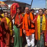 शस्त्र पूजन के बाद विश्व हिंदू परिषद ने रानीखेत में निकाली दुर्गा शक्ति शोभायात्रा, बच्चो ने प्रस्तुत किये सांस्कृतिक कार्यक्रम।